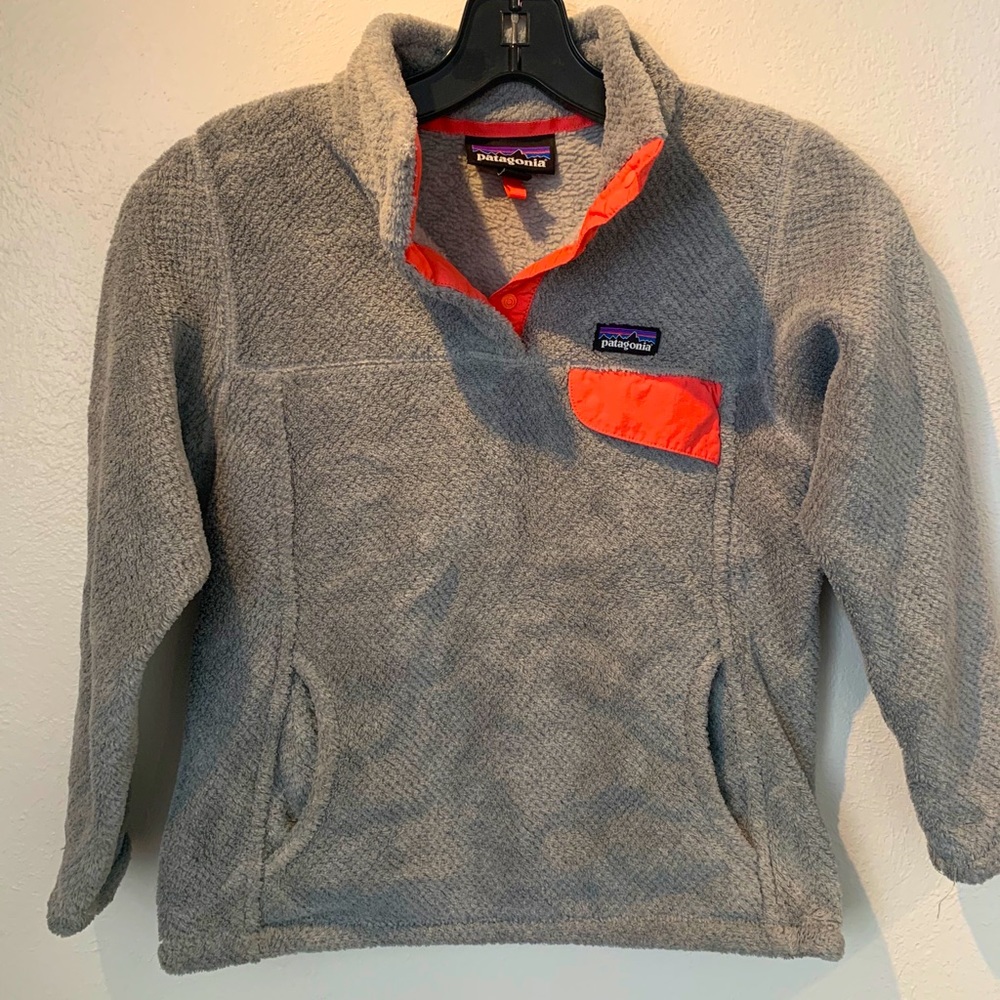 Girl’s Grey Patagonia Snap-T Fleece Pullover